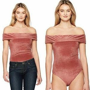 NWT MINKPINK Melody Off the Shoulder Bodysuit